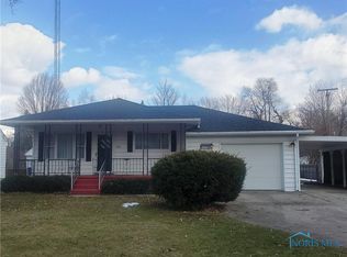5102 Maple Dr, Sylvania, OH 43560