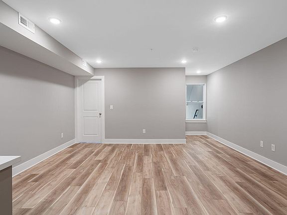 3rd image of 1937 Berks St #1A