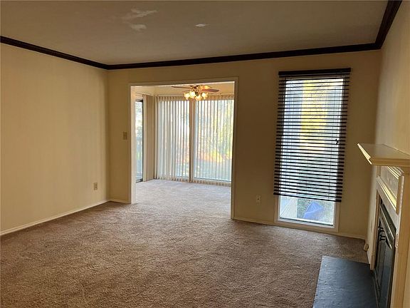 4th image of 107 Augusta Dr #106
