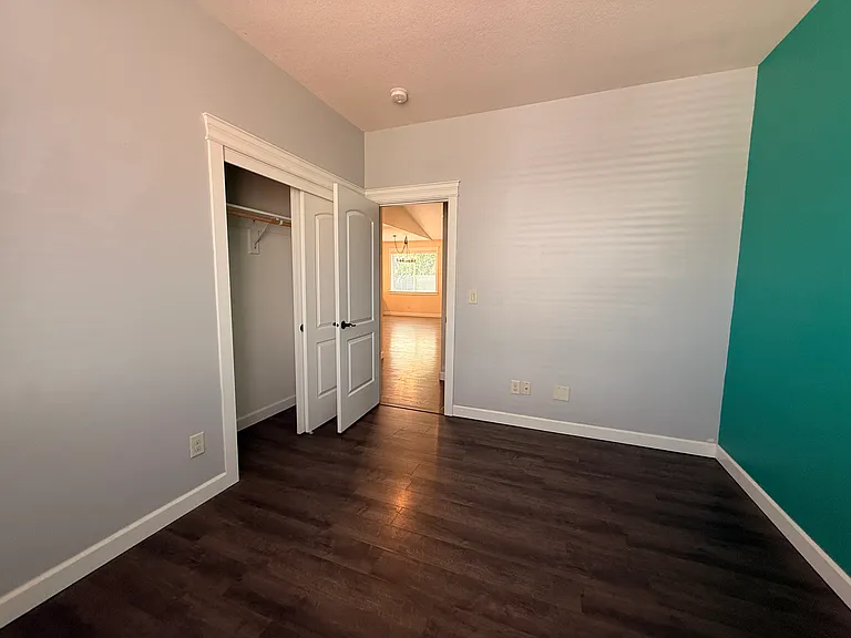 2626 NE Hawthorne Cir — Photo 12