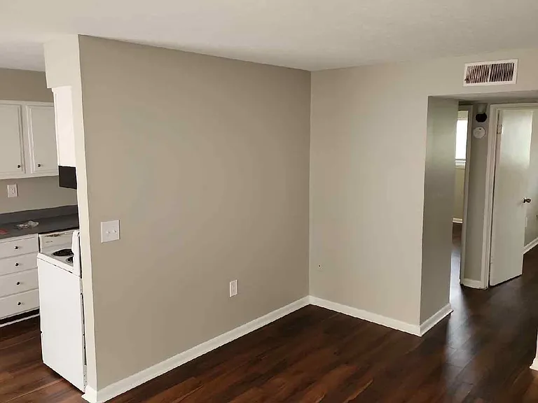 4902 Saddlebrook Ln #3 — Photo 3