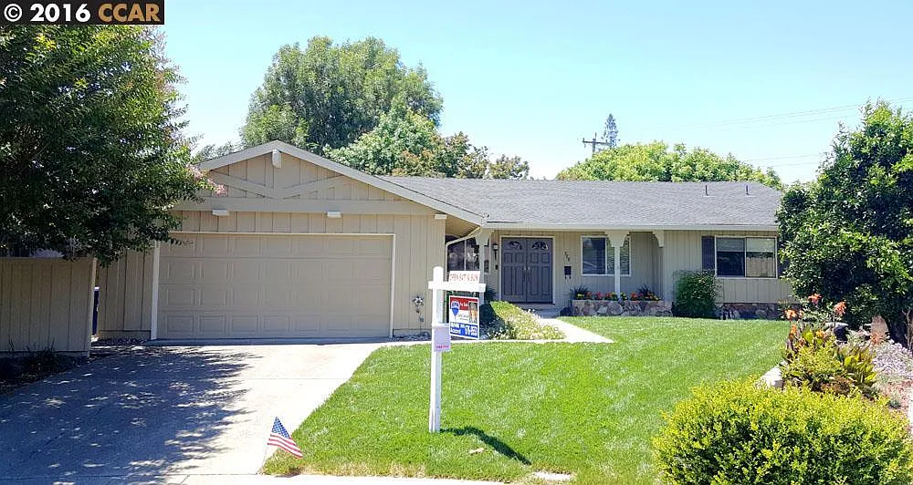 779 Tiffany Pl photo 1