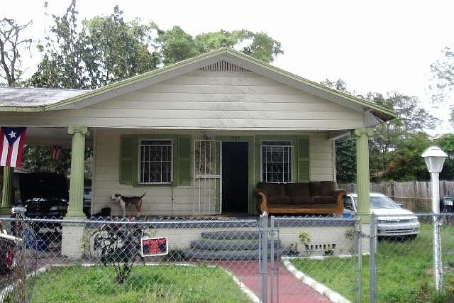 1st image of 1405 E Louise Ave