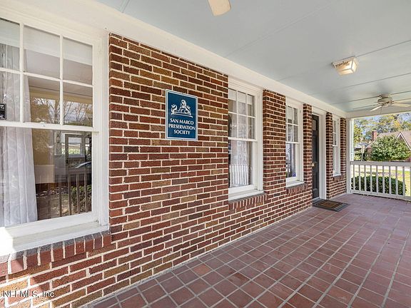 3rd image of 1127 RIVIERA Street