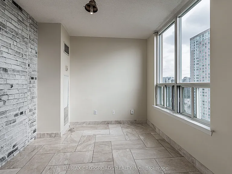 88 Corporate Dr #1714 — Photo 29