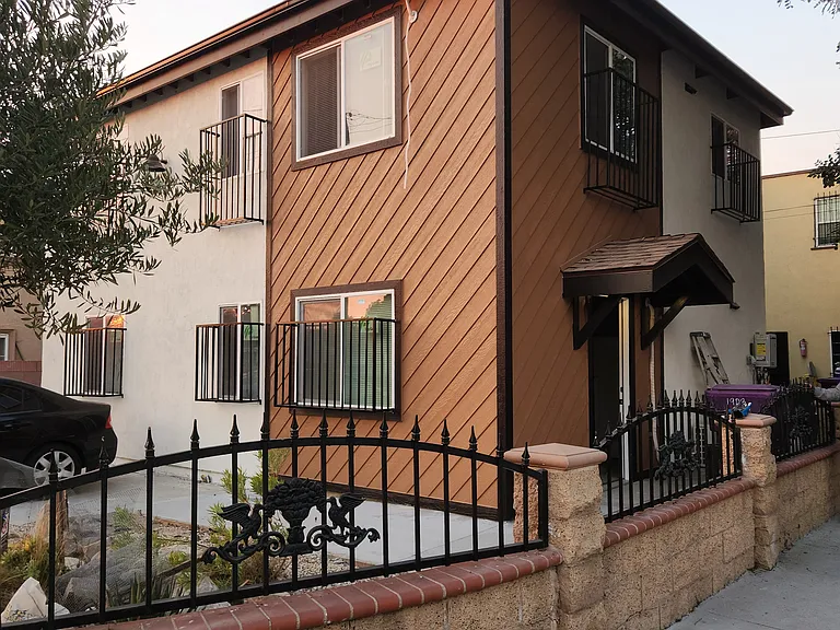 1903 Henderson Ave #C — Photo 1