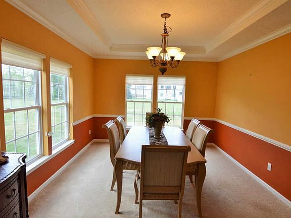 4th image of 1748 Amberwood Way
