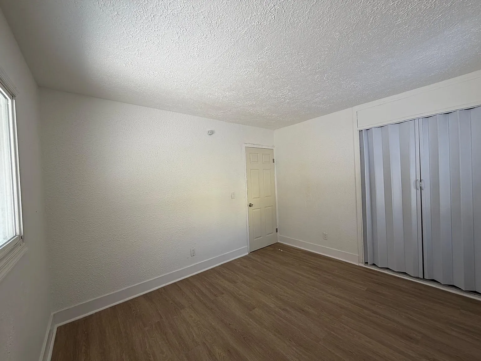 3717 Nevada - 1 — Photo 3