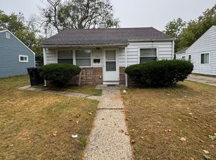 1949 N Brookfield St, South Bend, IN 46628