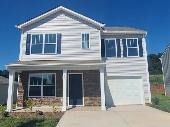61 Callie River Ct, Clyde, NC 28721