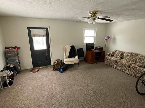 5th image of 1301 S Palmer Ave