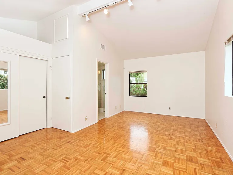 3228 Emerson St — Photo 14