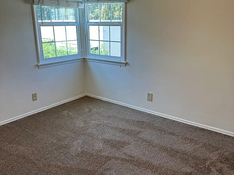 1225 Harvard St #8 — Photo 1