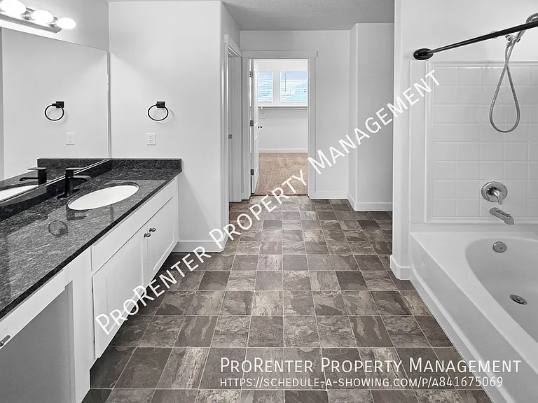 1152 W Beacon Way — Photo 14
