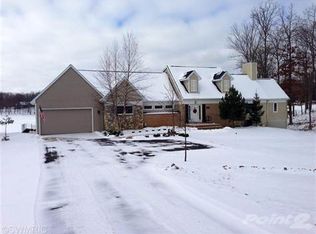 9435 Briarstone Dr, Stanwood, MI 49346
