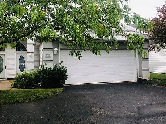 3rd image of 1202 Linden Ln