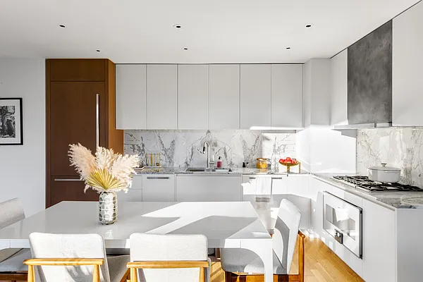 Sold by Douglas Elliman | media 26