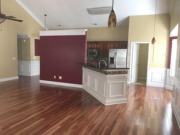 3rd image of 7101 Spandril Ln