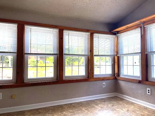97 Lake Shore Dr #A — Photo 9