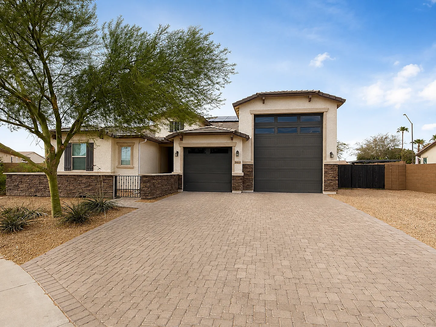 4-Bedroom, 3 Bath Single Family for Rent in Goodyear, AZ | Attached Garage & Modern Kitchen — Photo 1