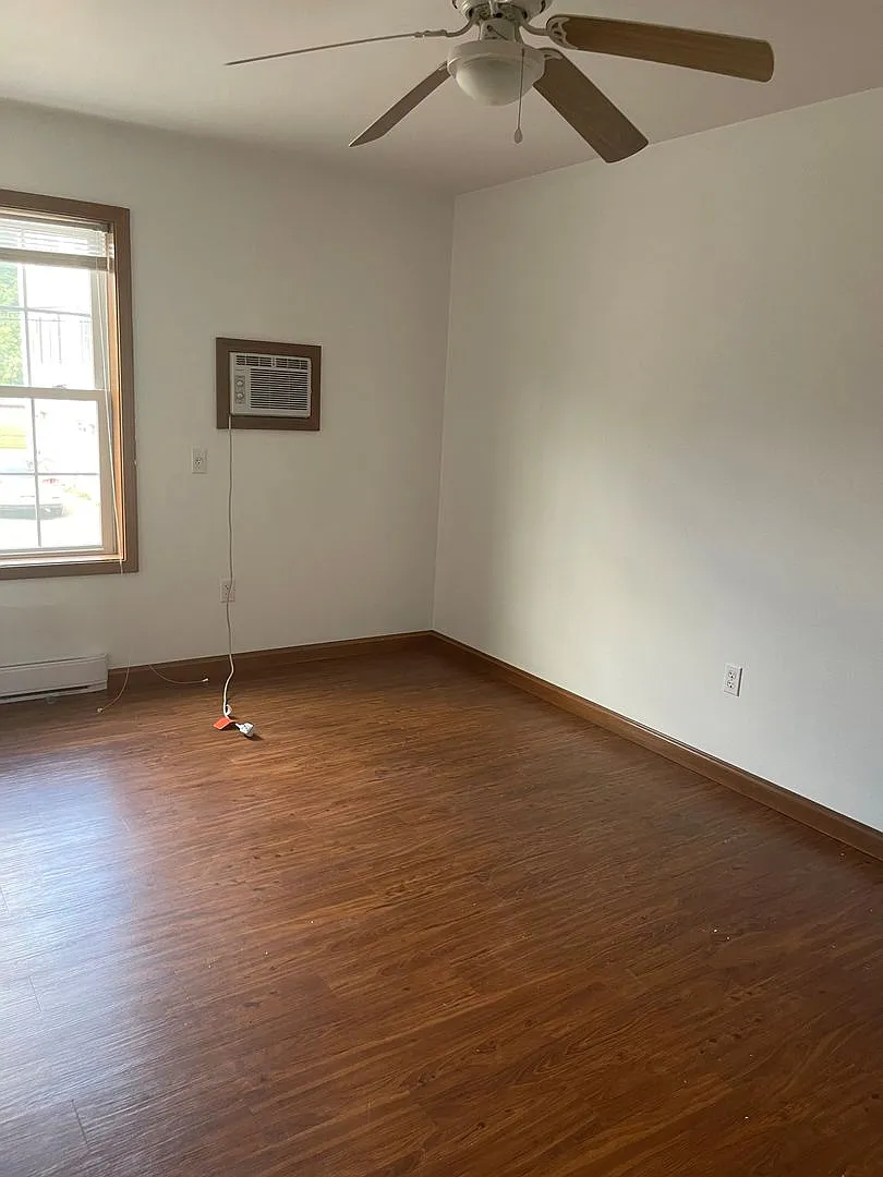 79 Ash Street — Photo 3