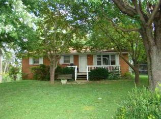 1604 Springboro Rd, Cookeville, TN 38506