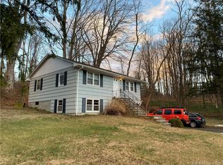 107 Laurel Hill Rd, Brookfield, CT 06804