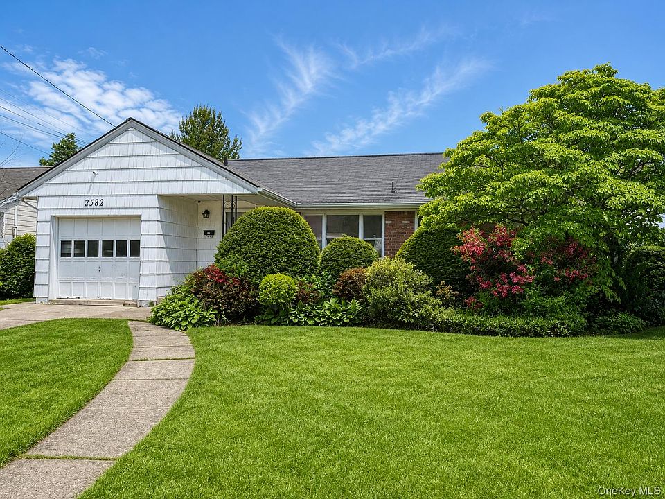 1st image of 2582 Oceanside Road