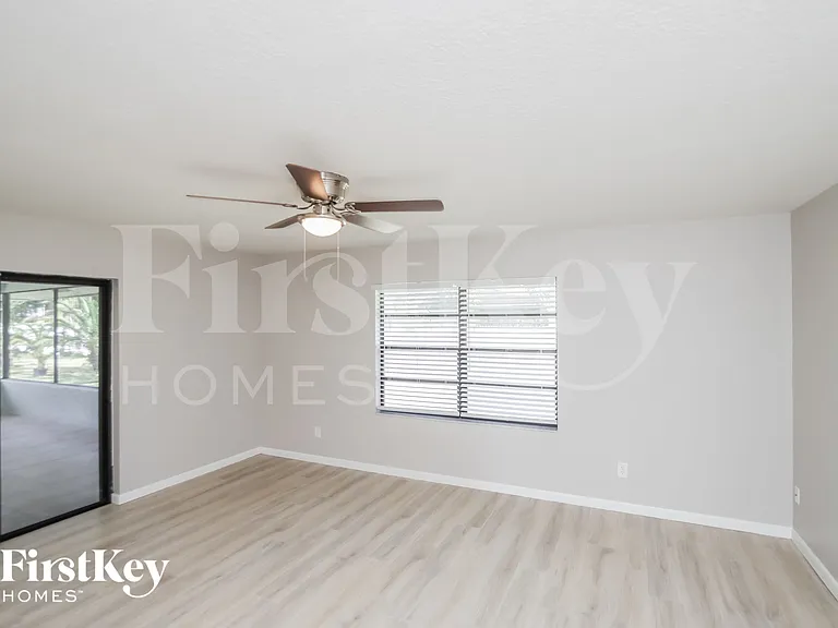 1377 Prum Ave NW — Photo 9