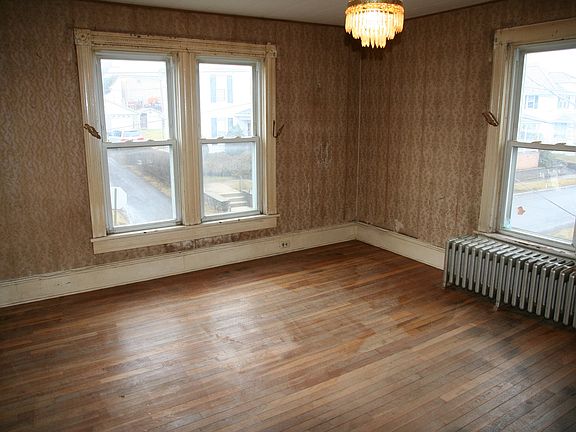 4th image of 65 Washington St APT 1