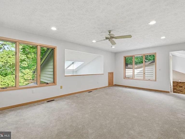 22 Poplar Point Rd — Photo 22