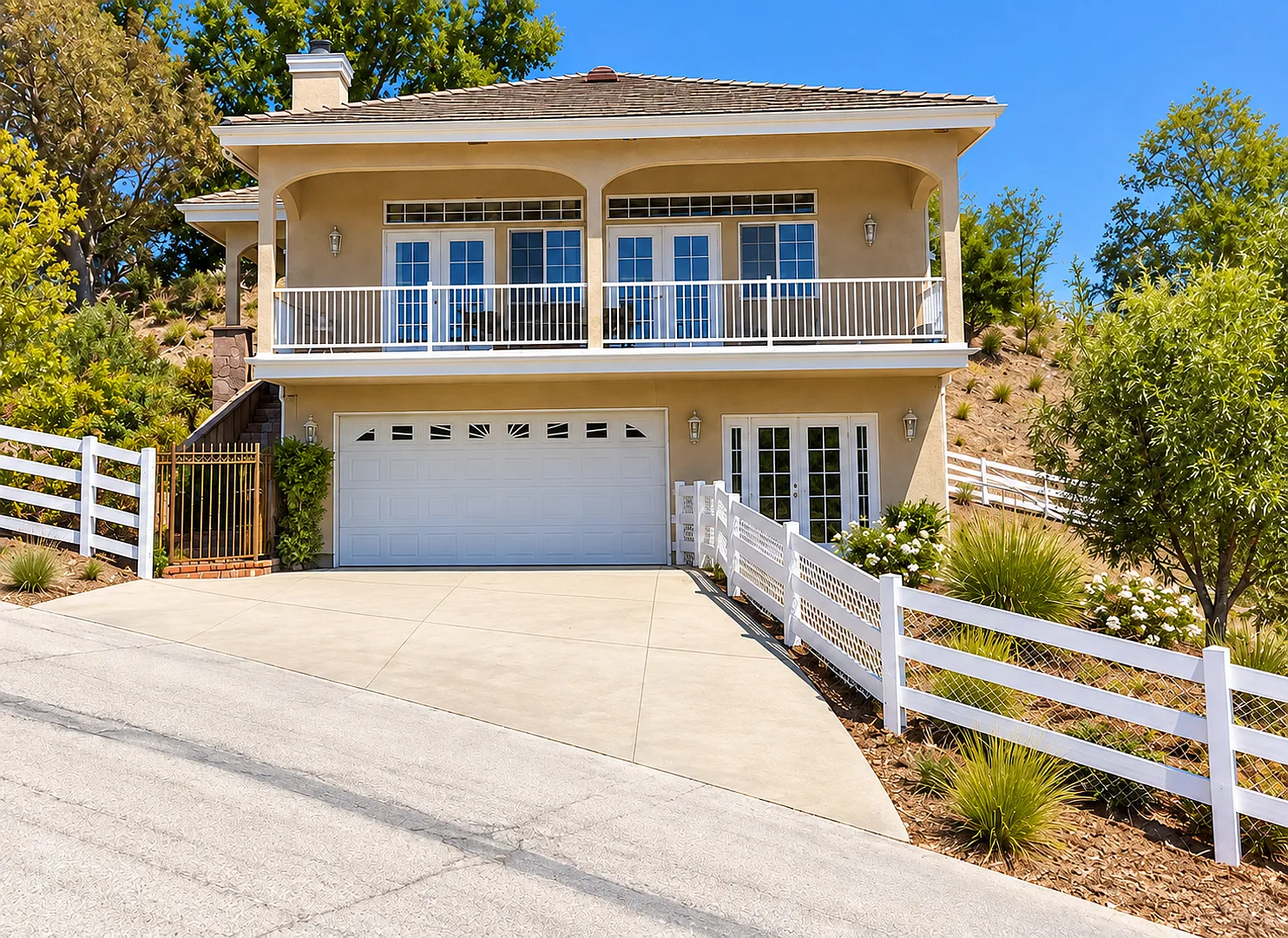 4bed+Bonus area/3.5 bath, 2000sqft+VIEWS Home ready for move in — Photo 1