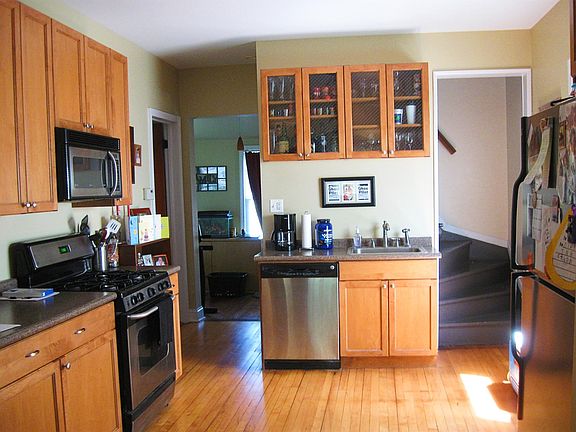 2nd image of 4315 N Albany Ave #2