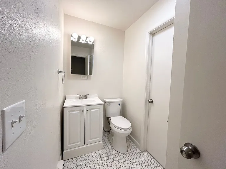 12-14 Arbor Hill Dr — Photo 10