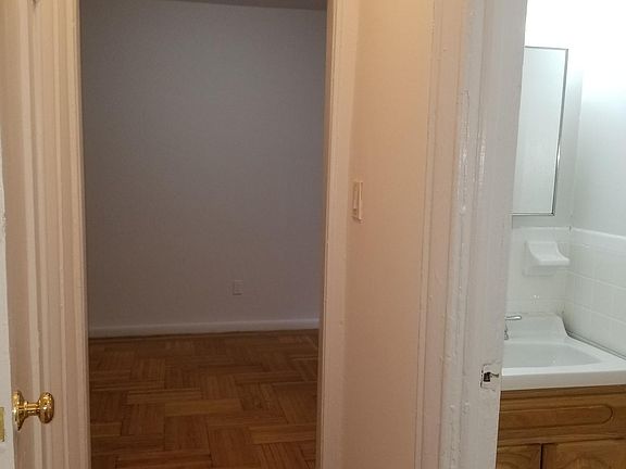 4th image of 2280 Grand Ave APT 3I