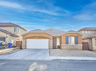 15216 Riverview Ln, Victorville, CA 92394