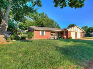 652 Reynolds Rd, Edmond, OK 73013