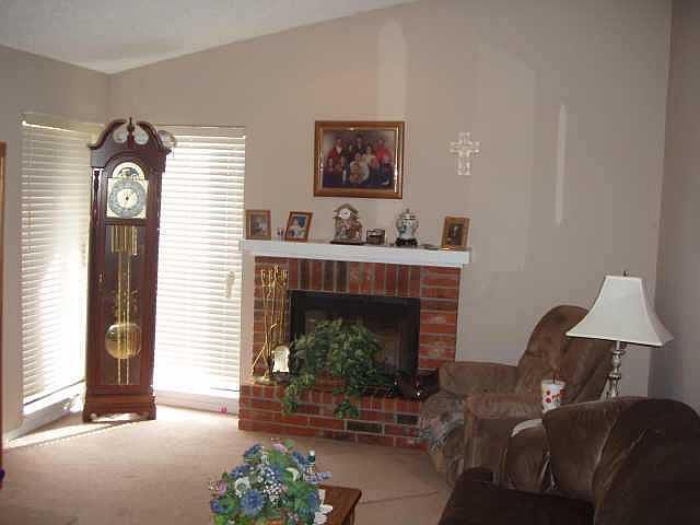 2nd image of 1217 Sequoyah Pl