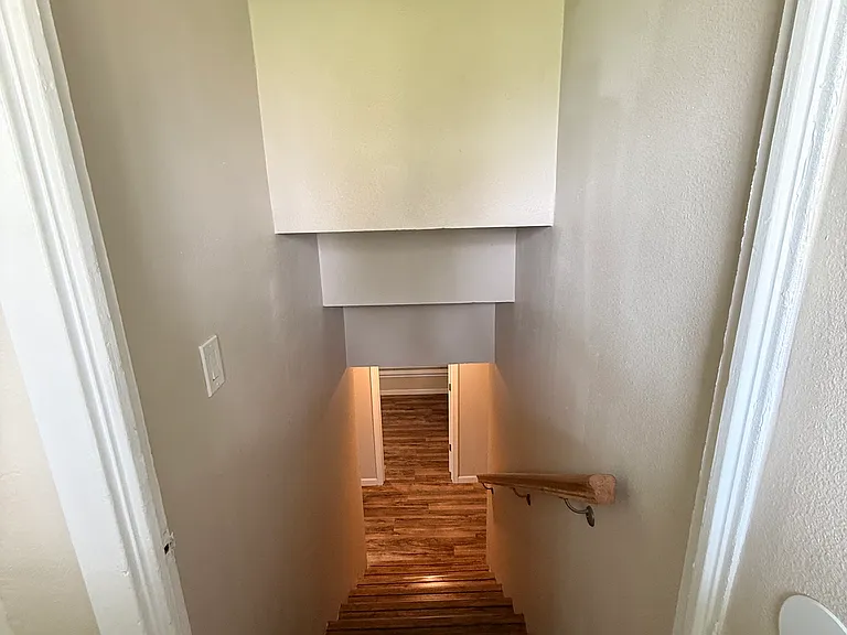 1520 Mahan Ave — Photo 14