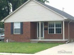 28004 Gladstone Saint, Saint Clair Shores, MI