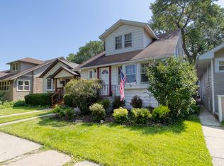 3425 Oak Ave, Brookfield, IL 60513