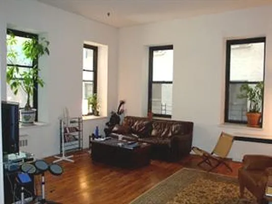 Rented by Douglas Elliman | media 5
