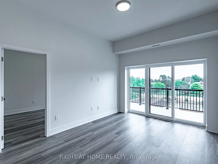 121 Mary St #321 — Photo 22