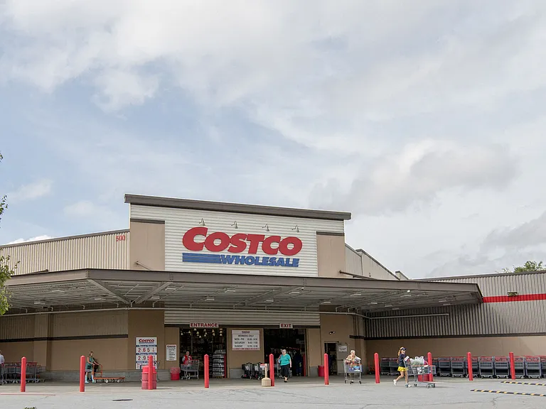 With 460,000 ft of retail in Town Brookhaven, everything you need is just outside your door including Costco