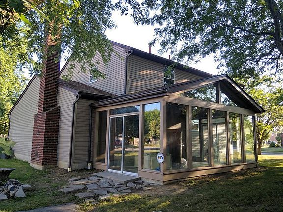 2nd image of 3968 Basswood Ave