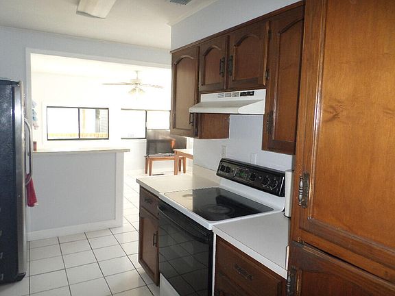 4th image of 515 S Simms St