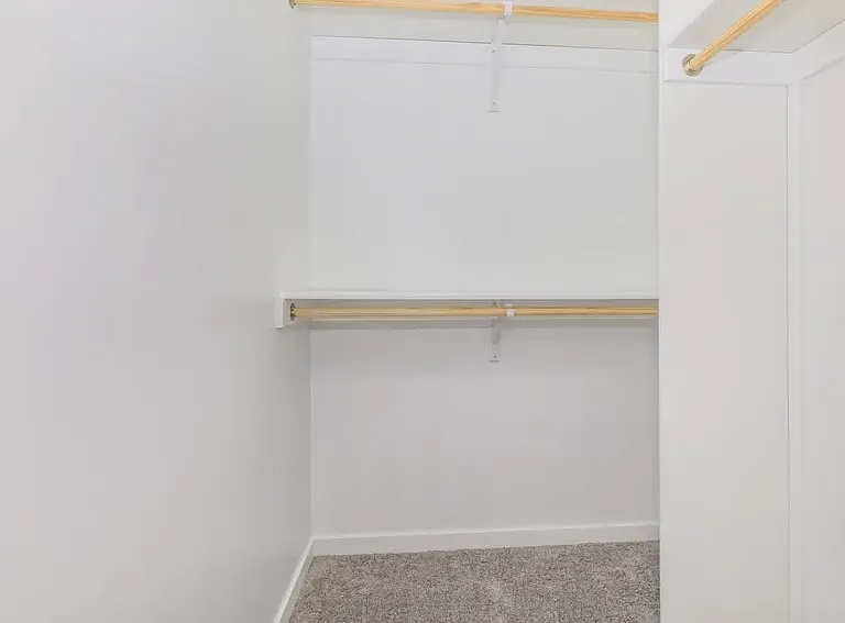 Springhill Ridge Apartments — Photo 16