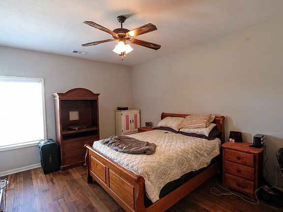 5th image of 99 Garden Terrace Dr