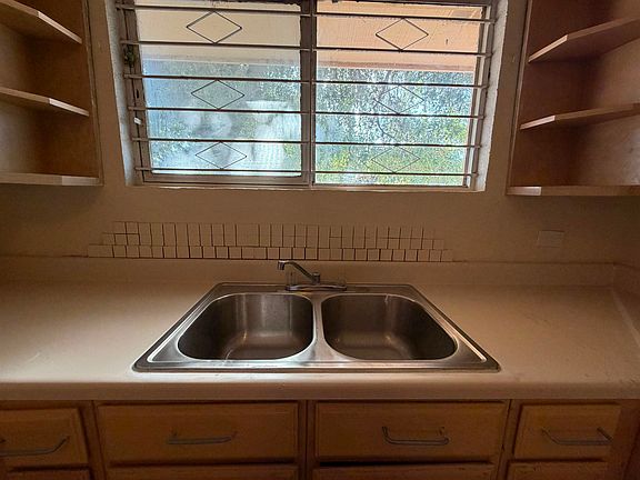 5th image of 3502 Guadalupe St