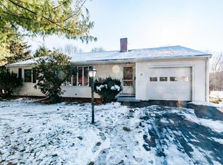 28 Andover St, Georgetown, MA 01833